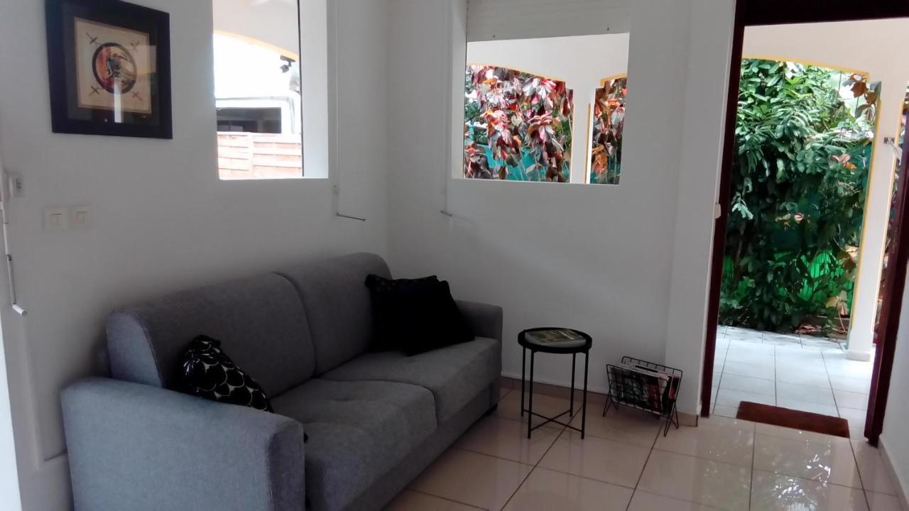 Maison CÉCILIA Port-Louis Esterno foto